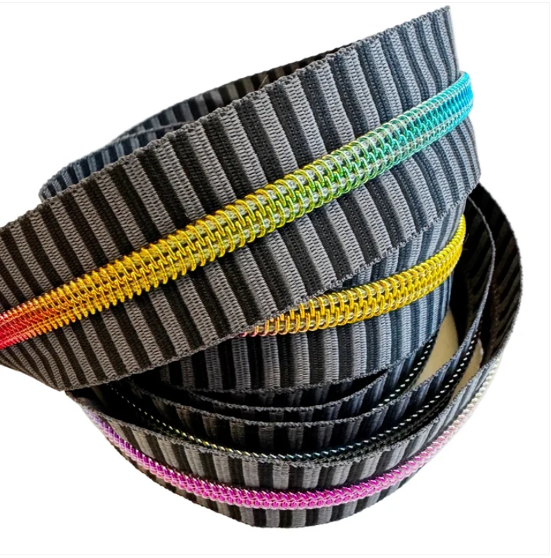 Charcoal Striped Jacquard Zipper Tape – #5 Nylon, Iridescent Teeth, 3 Yards