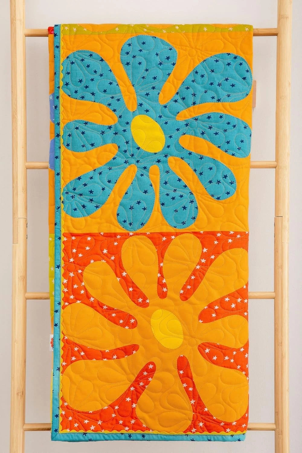 Retro Quilts Book by Maude MacDonald