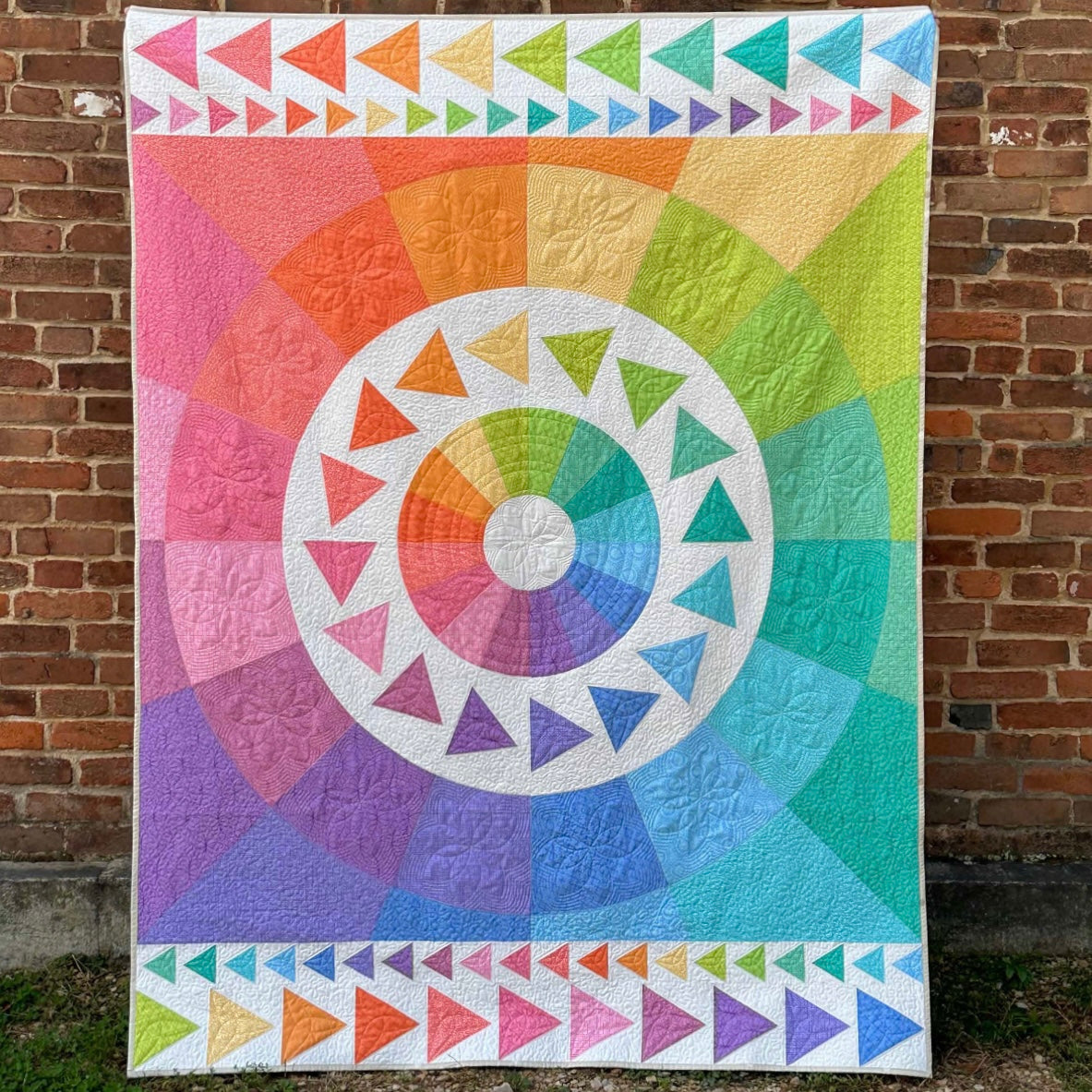 Rainbow Quilt Color Method Book by Sarah Thomas (Sariditty)