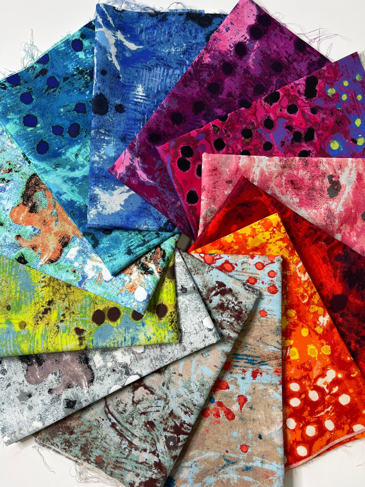 Raindrop Swirl Quilt Kit – Featuring Spotted Graffiti by Marcia Derse
