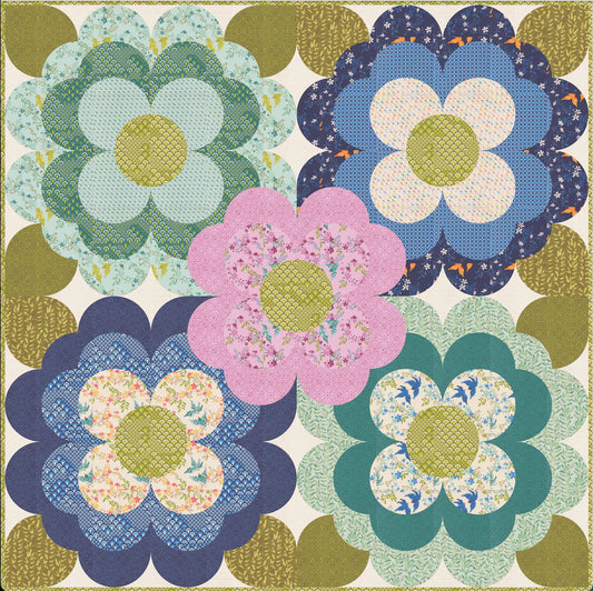 Posey Patch Quilt Pattern by Sarah Thomas of Sariditty