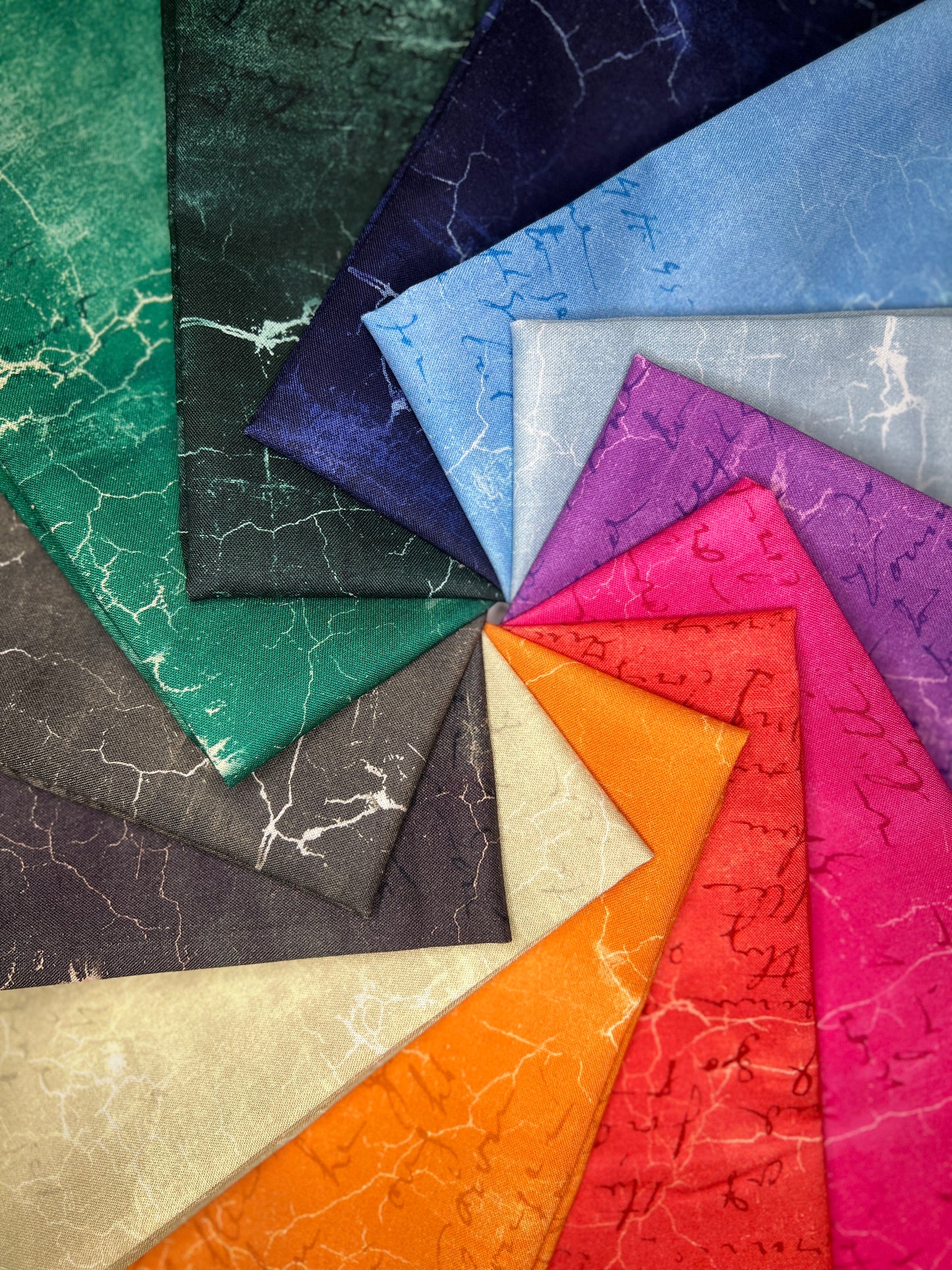 Tim Holtz – Cracked Shadow – Fabric Bundle