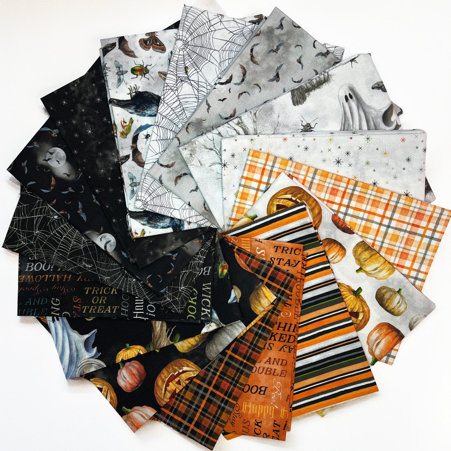 Happy Haunting Bundle - by Leslie Trimbach With Windham Fabrics